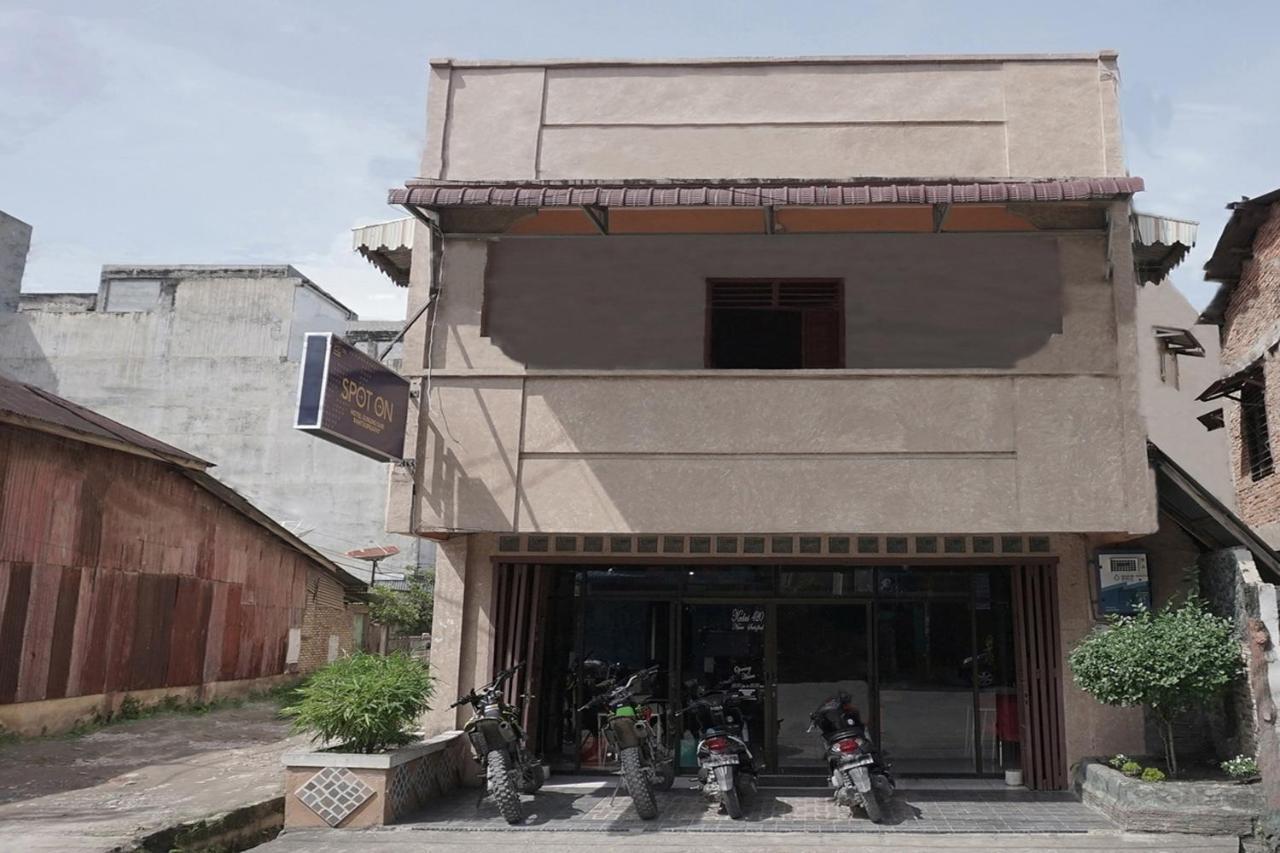 Oyo 2200 Hotel Gunung Sari Rantauprapat Exterior foto